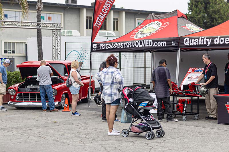 Guests waiting to purchase ice cream at the Grand National Roadster Show